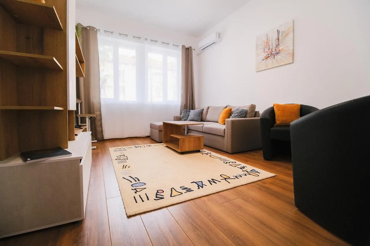 Apartment In The City Center Plovdiv